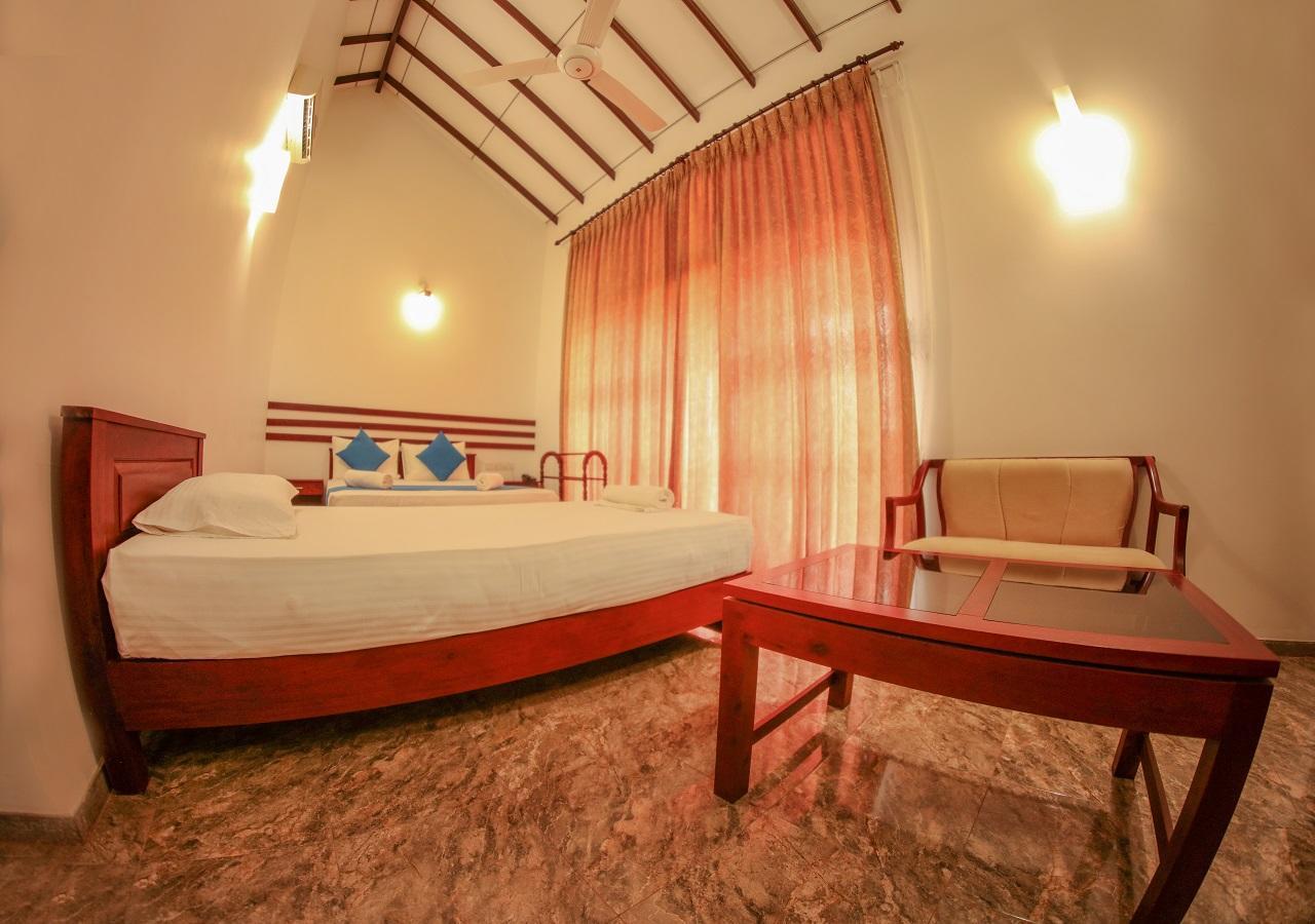 White Rose Beach Resort Marawila Buitenkant foto