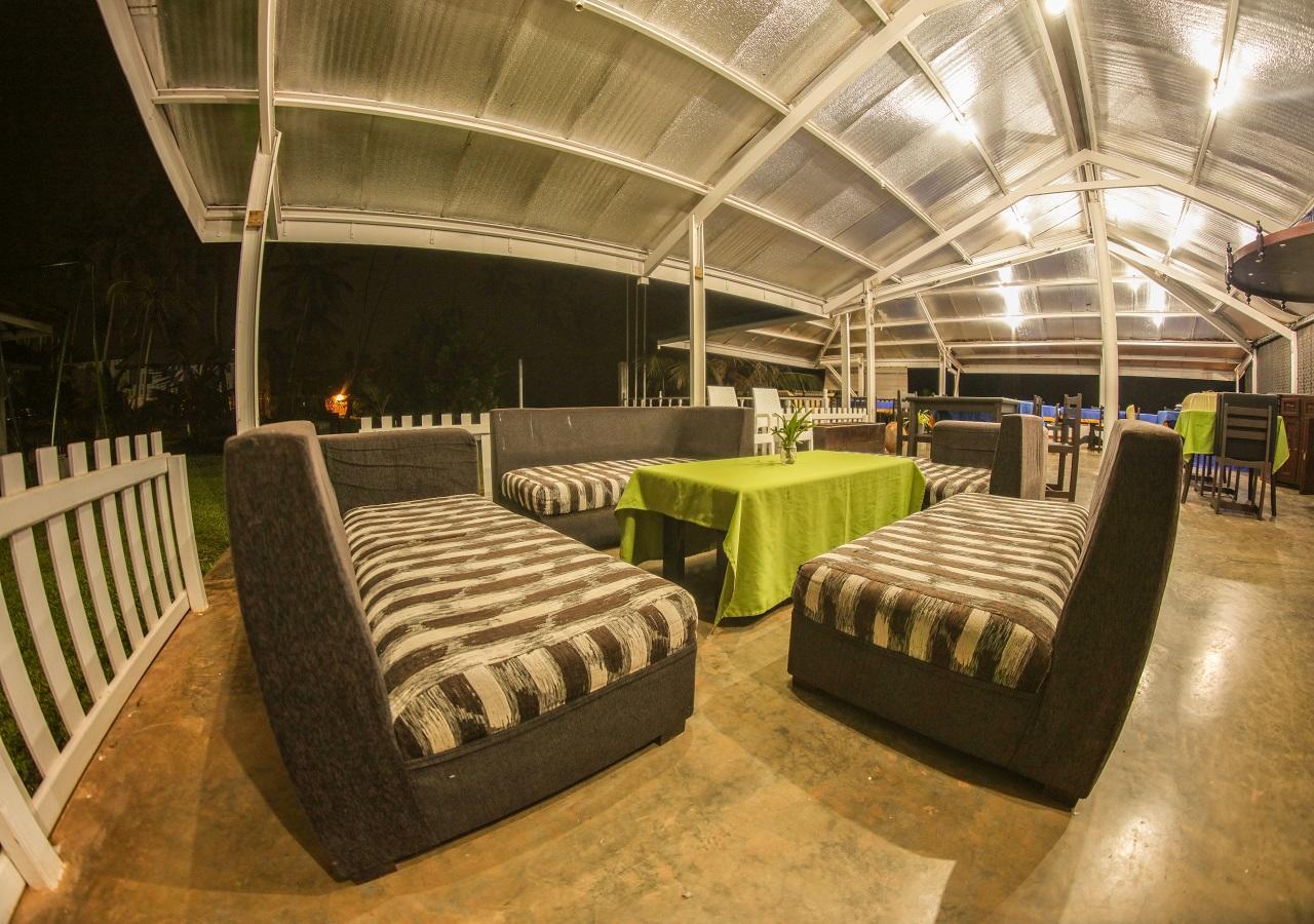 White Rose Beach Resort Marawila Buitenkant foto